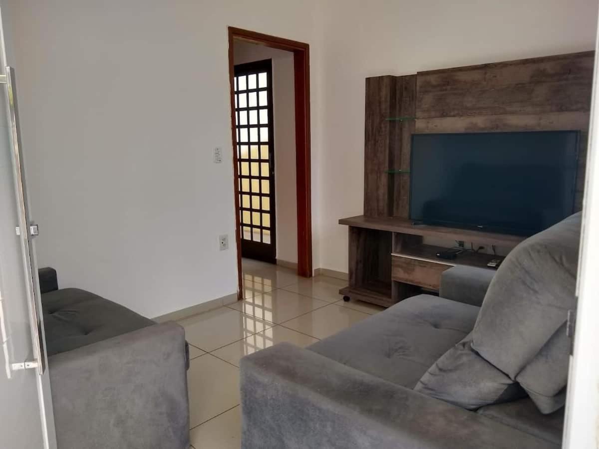 Bela Casa Com Churrasqueira E Estacionamento Villa Olimpia Luaran gambar